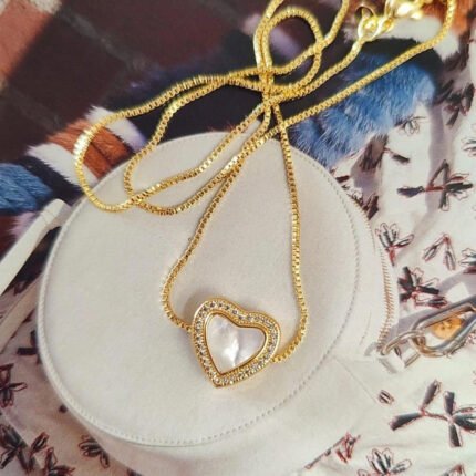 White Heart Neck chain